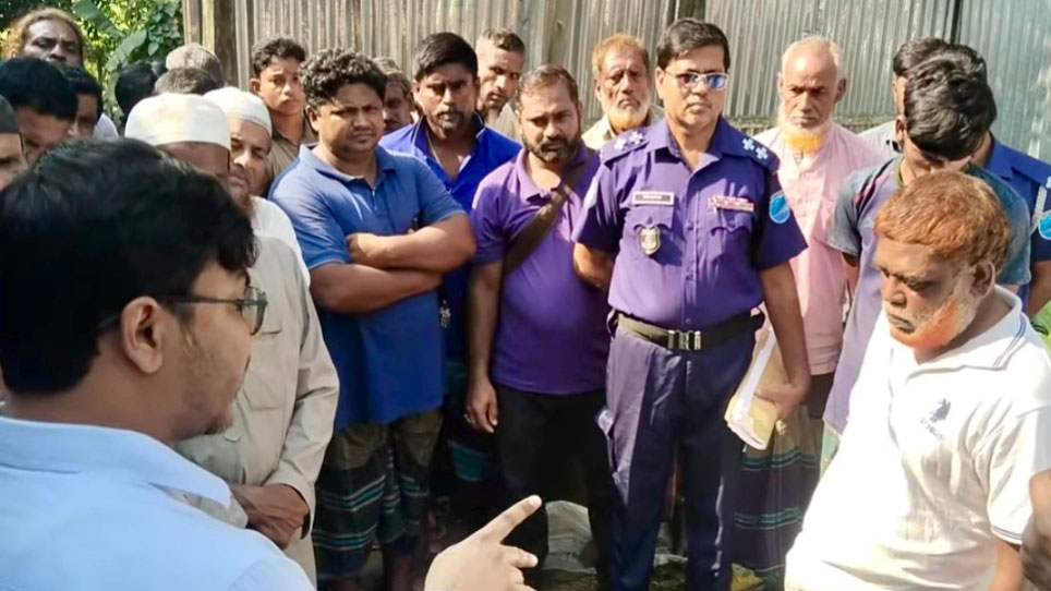দৌলতপুরে অন্য উপজেলায় সরকারি সার বিক্রির অভিযোগে সাব-ডিলারকে ২ লাখ টাকা জরিমানা