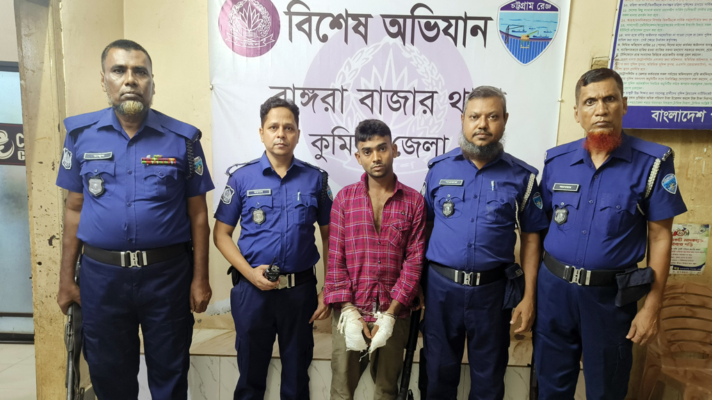 কুমিল্লার মুরাদনগরে একই নারীর সঙ্গে সম্পর্কের বিরোধে মামাকে হত্যার অভিযোগ, কসবা থেকে ভাগনে গ্রেপ্তার